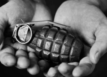 Mueren 6 niños que jugaban con granada
