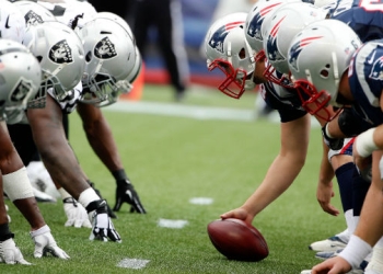 Patriotas apalean a los Raiders en el Azteca