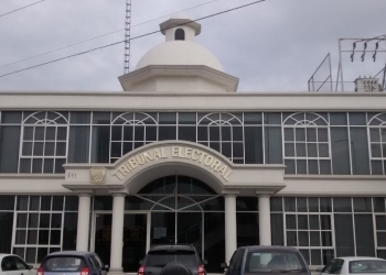 Alcaldes podrán gobernar y hacer campaña al mismo tiempo
