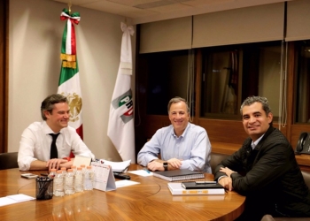 Meade se reúne con Nuño