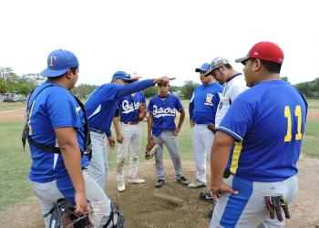 Osos Tec se lleva otra victoria en liga de béisbol