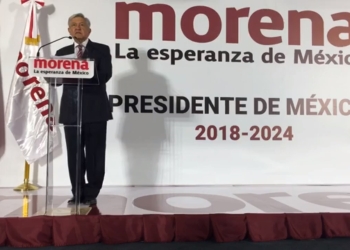 Se registra AMLO como precandidato a la Presidencia