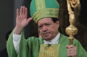 Norberto Rivera encabeza en la Basílica misa de “Las Rosas”
