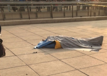 Hombre se suicida arrojándose del Monumento a la Revolución