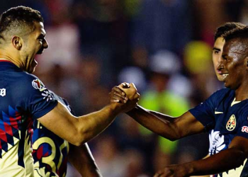 Águilas levantan el vuelo ante Gallos