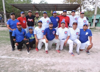 En la mira el campeonato de la liga de softbol de aficionados