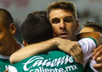 León rescata el triunfo ante Venados