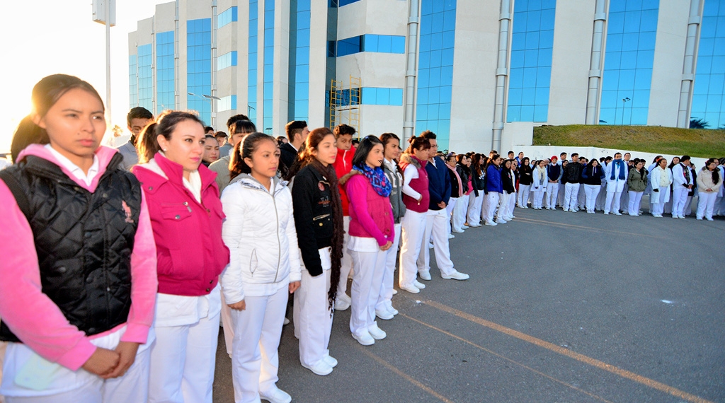 Aumenta demanda en escuela de medicina