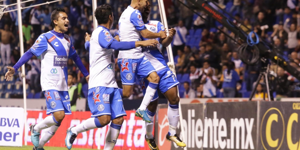 Puebla descalabra al Campeón