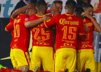 Monarcas consigue su primer triunfo