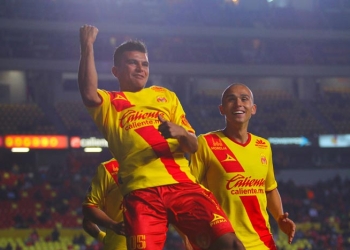Monarcas madruga a Cimarrones