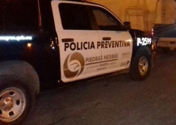 Detienen a jóvenes que portaban un arma de fuego y droga