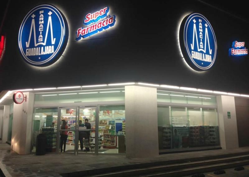 Vigilan área comercial de la ciudad
