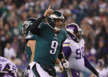 Los Eagles aplastan a los Vikings; jugarán ante los Patriots en el Super Bowl
