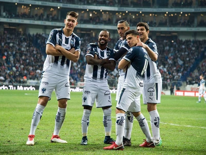 Rayados aplasta a León