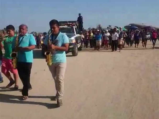 Sepultan a víctimas del helicóptero caído