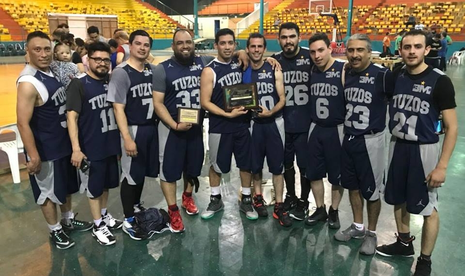 Tuzos se lleva el campeonato del básquetbol empresarial