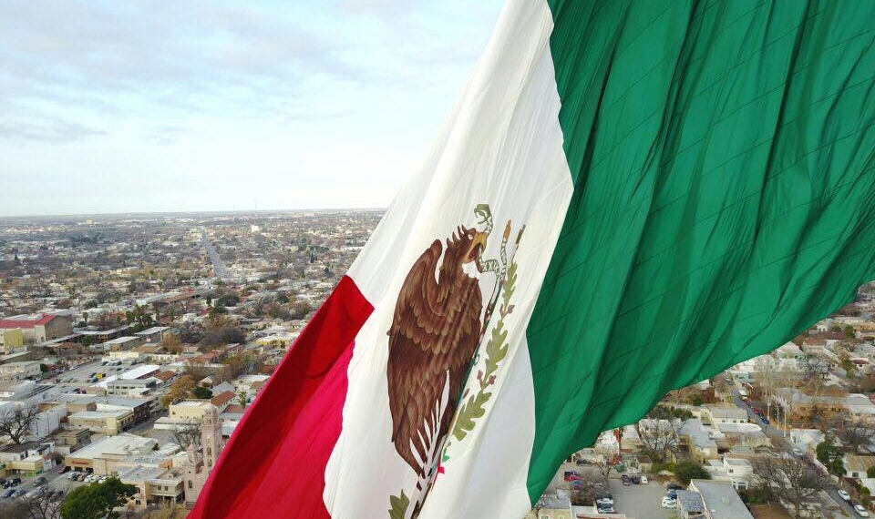 En día de la Bandera piden fortalecer el nacionalismo
