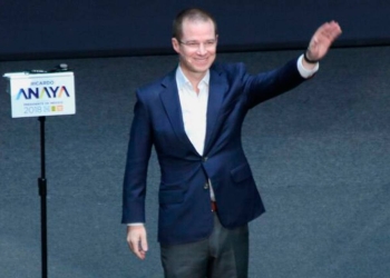 Anaya toma protesta como candidato de la coalición “Por México al Frente”