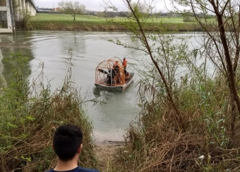Buscan a personas arrastradas por el Río Bravo