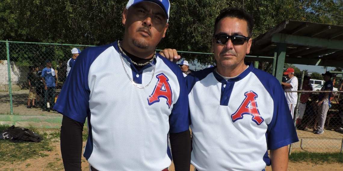 Acereros continúa imparable en el Béisbol Master
