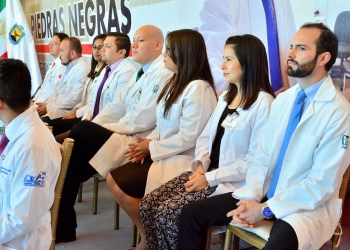 Requiere IMSS 30 médicos especialistas