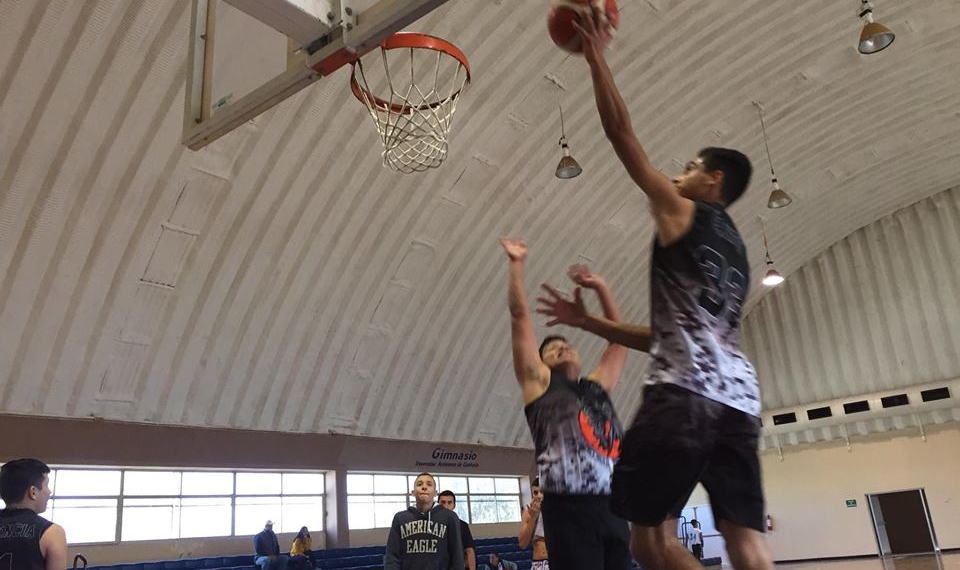 Se reportan equipos para participar en el basquetbol municipal