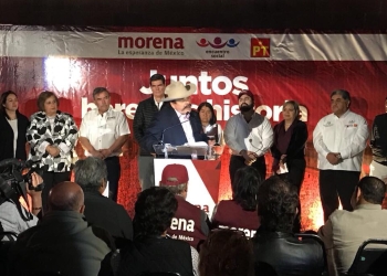 Guadiana arranca campaña; busca un lugar en el senado