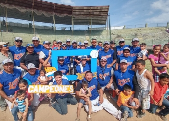 Broncos campeones del béisbol de la categoría premier