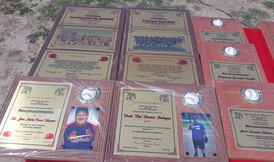 “Honor a quien honor merece” en la liga varonil de softbol A.C