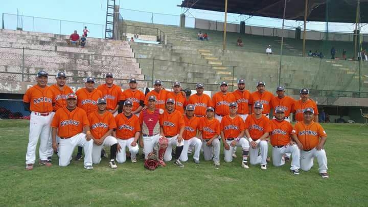 Indios Sioux y astros de Piedras negras dividen en la serie final