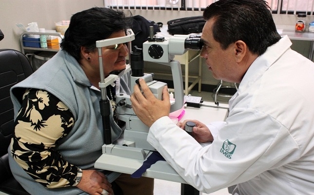 Advierte IMSS daño en la vista por glaucoma