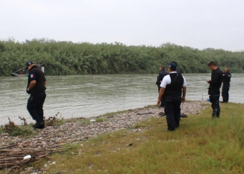 Protección Civil sigue buscando a personas que cayeron al río