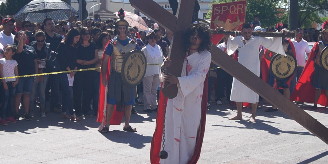 Santuario de Guadalupe realiza Viacrucis