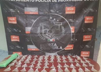 Detienen a hombre en posesión de envoltorios con marihuana