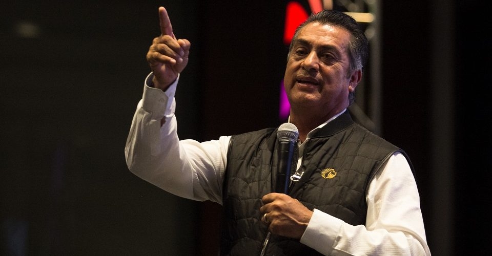 ‘Hay una mano negra dentro del INE que no quiere independientes’