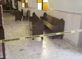Estalla bomba molotov en iglesia
