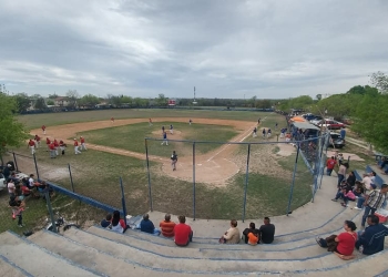 Inauguran la liga varonil de softbol