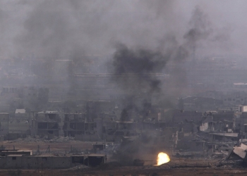 TV siria reporta ataque con misiles contra puestos militares