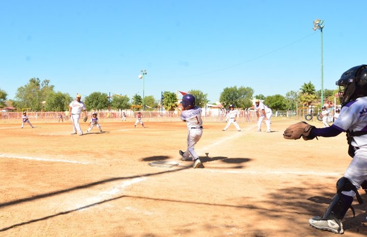Invitan a jugar béisbol infantil