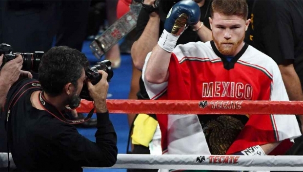 ‘Canelo’ Álvarez ingresó al hospital para cirugía