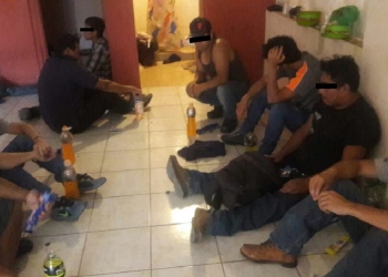 Rescatan a 13 indocumentados secuestrados en una papelería