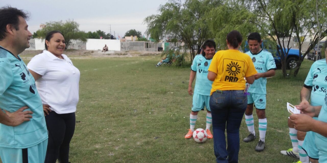 Candidata del PRD se compromete con deportistas nigropetenses