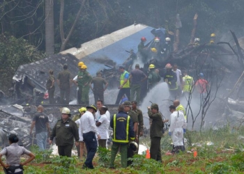 Un centenar de muertos tras estrellarse un avión en La Habana