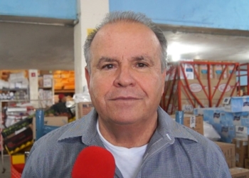 Cierran importación de pollo