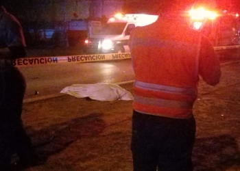 Muere voceador tras ser arrollado por un vehículo