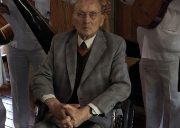 Hospitalizan al expresidente Luis Echeverría 