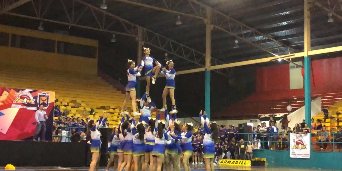 Premian a las porristas de la AFAINC