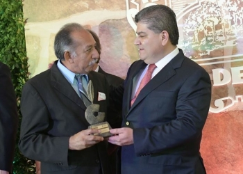 Galardonan a dos periodistas de ContraPunto