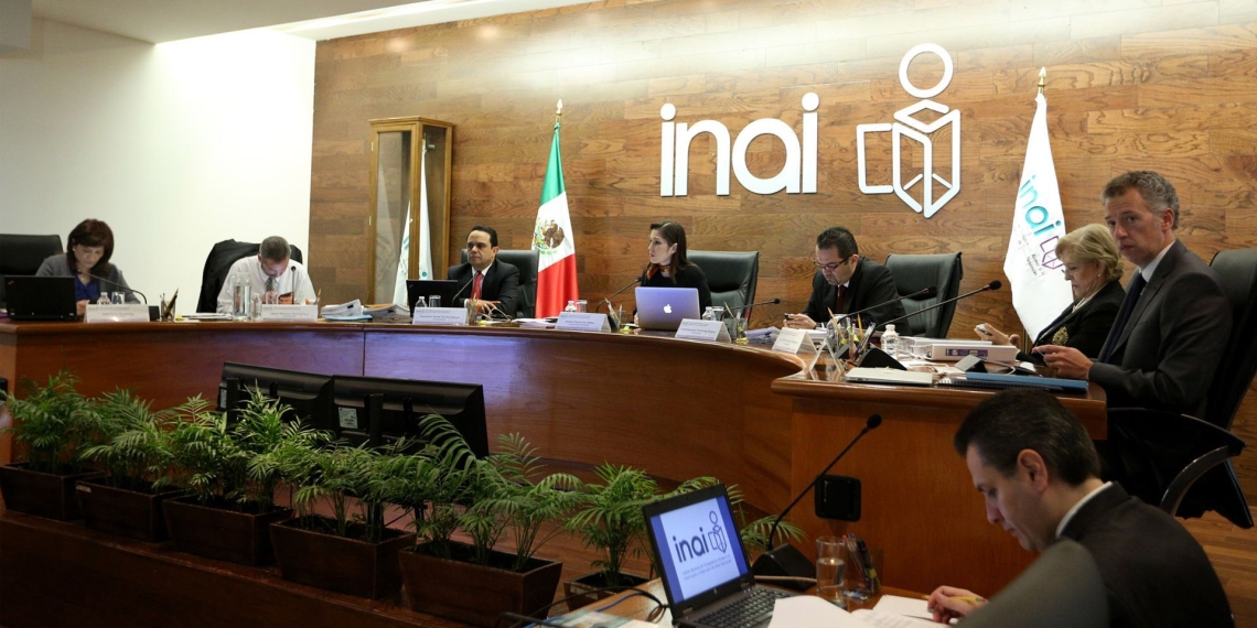INAI no ha recibido denuncias por telefonemas contra López Obrador